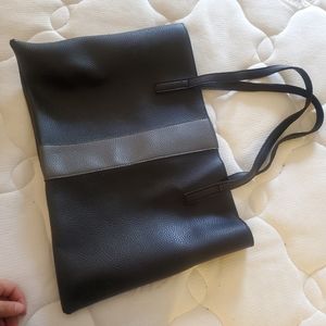 Black tote bag